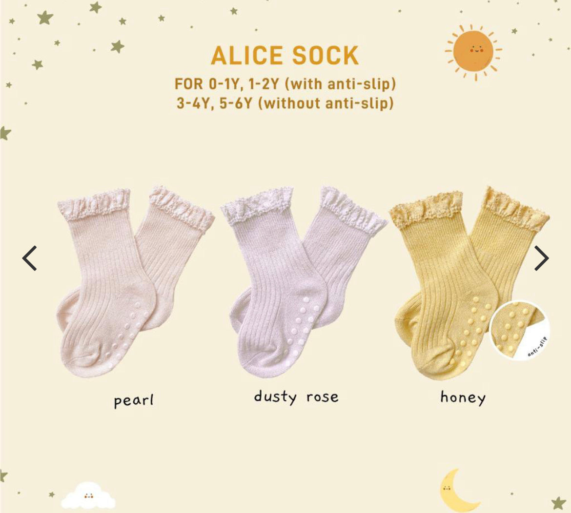 Rutschfeste Socken mit Rüschen